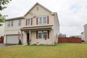 748 Beethoven St, Round Lake, IL 60073 photo 1
