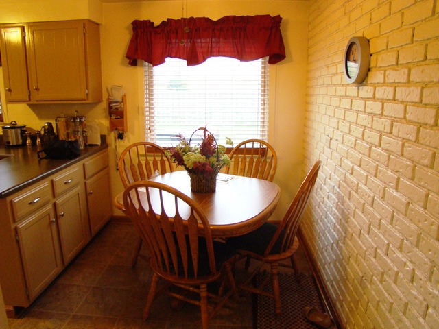 115 N Mclean Blvd, Elgin, IL 60123 photo 8