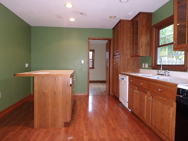 636 Meyer Ct, Aurora, IL 60506 photo 6