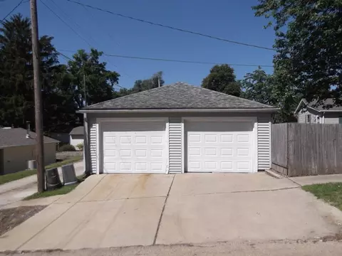 327 E Devlin St, Spring Valley, IL 61362 photo 14