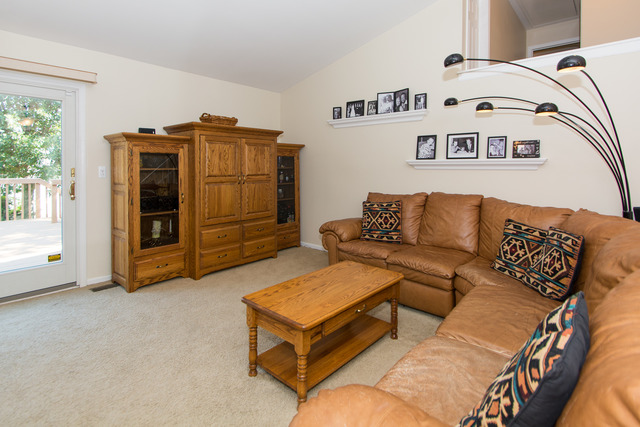 253 Hill Ave, Bartlett, IL 60103 photo 8