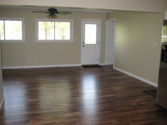 520 W Eureka St, Braidwood, IL 60408 photo 1