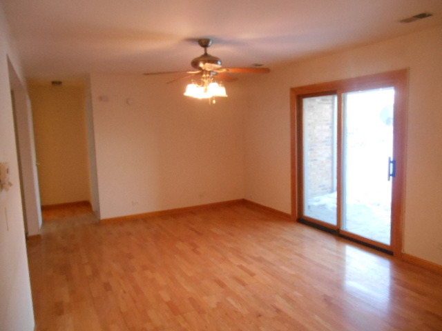 1756 Fayette Walk #d, Hoffman Estates, IL 60169 photo 4