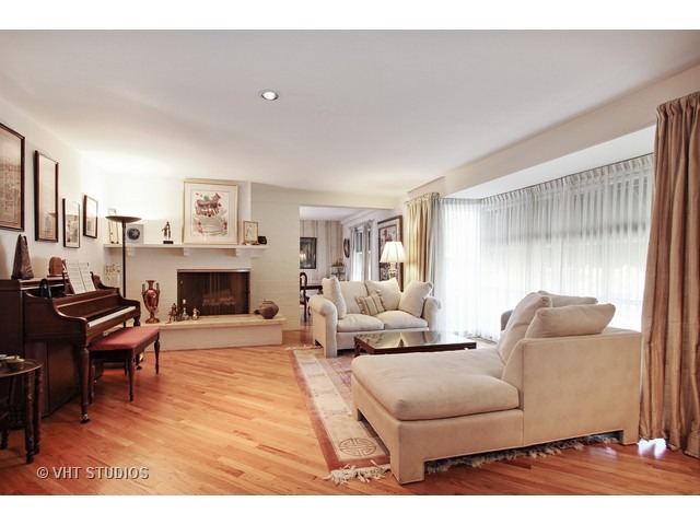 33 Graymoor Ln, Olympia Fields, IL 60461 photo 3
