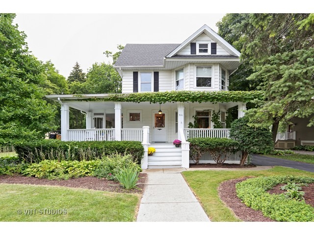 721 N Main St, Wheaton, IL 60187 photo 1