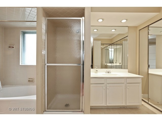 721 N Main St, Wheaton, IL 60187 photo 13
