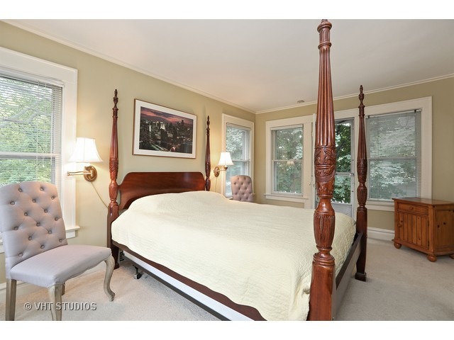 721 N Main St, Wheaton, IL 60187 photo 12
