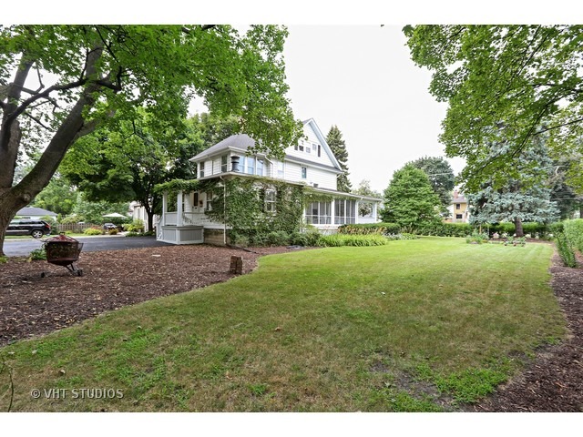 721 N Main St, Wheaton, IL 60187 photo 15