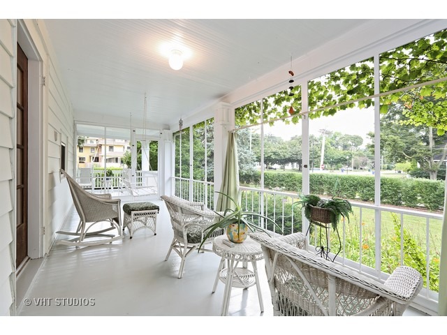 721 N Main St, Wheaton, IL 60187 photo 14
