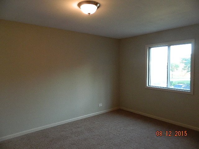 1990 Raleigh Pl, Hoffman Estates, IL 60169 photo 8