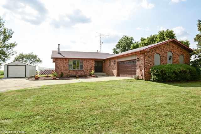 4272 Main St, Kankakee, IL 60901 photo 1