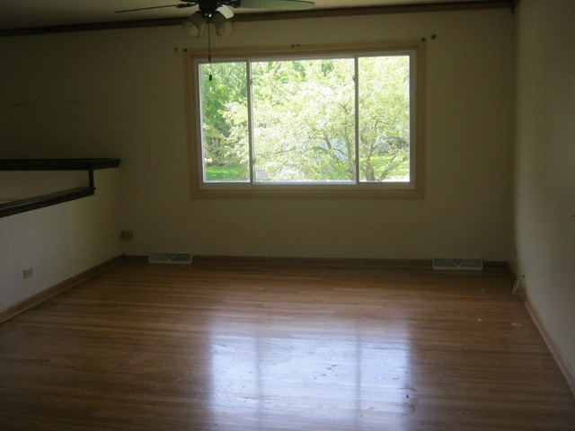 1221 E Lowden Ave, Wheaton, IL 60187 photo 3
