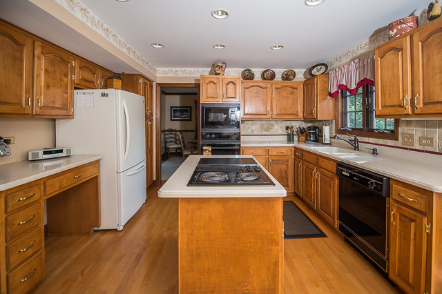 813 Francine Dr, Bartlett, IL 60103 photo 7