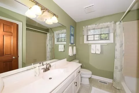 6144 Willowood Ln, Willowbrook, IL 60527 photo 15
