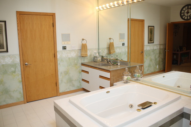 1807 W Sundown Ln, Johnsburg, IL 60051 photo 22