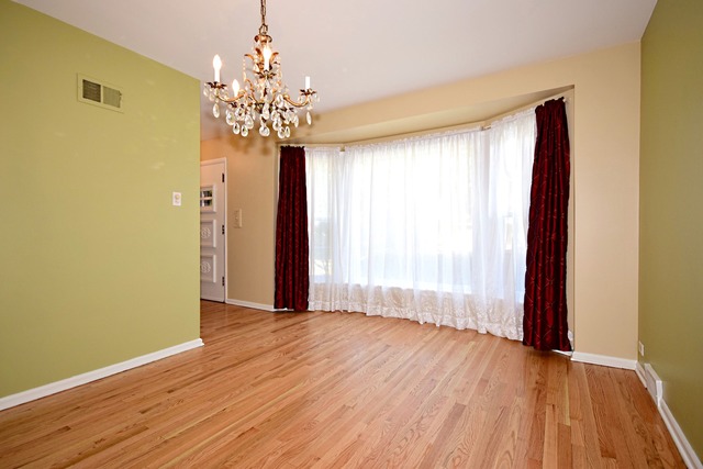 280 E Adelia St, Elmhurst, IL 60126 photo 9