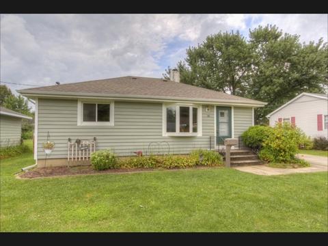 105 W Reckitt St, Sycamore, IL 60178 photo 1