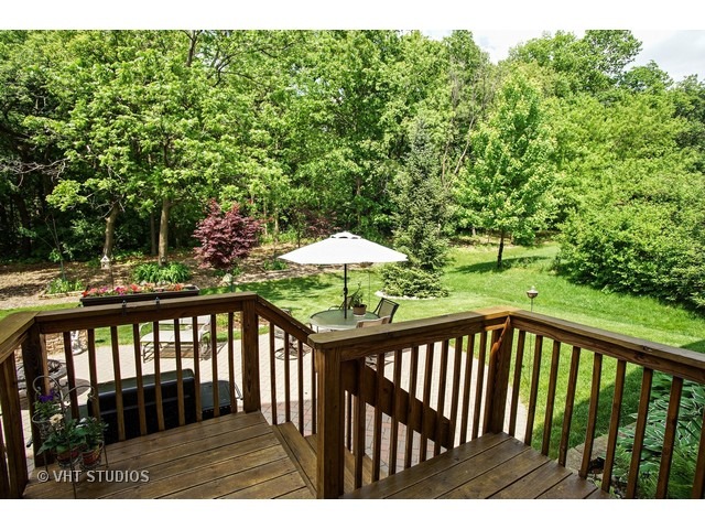 5764 Red Oak Dr, Hoffman Estates, IL 60192 photo 14