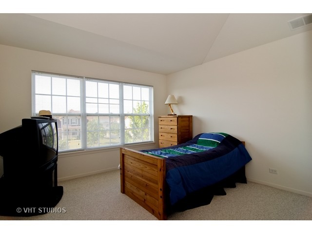 5764 Red Oak Dr, Hoffman Estates, IL 60192 photo 13
