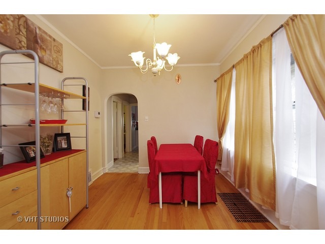 3111 N Kilpatrick Ave, Chicago, IL 60641 photo 4