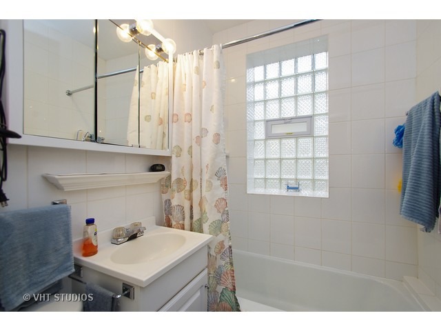 3111 N Kilpatrick Ave, Chicago, IL 60641 photo 9
