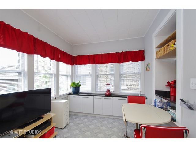 3111 N Kilpatrick Ave, Chicago, IL 60641 photo 10