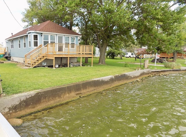 184 Eagle Point Rd, Fox Lake, IL 60020 photo 1