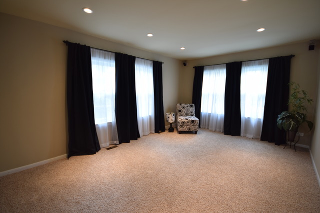 4556 Lincoln Ave, Rolling Meadows, IL 60008 photo 7
