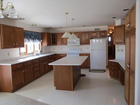 109 N Front St, Danforth, IL 60930 photo 5