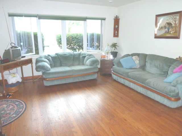 8207 44th St, Lyons, IL 60534 photo 3