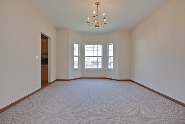 3938 Nicholas Ct, Aurora, IL 60504 photo 5