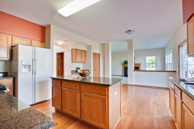 3938 Nicholas Ct, Aurora, IL 60504 photo 7