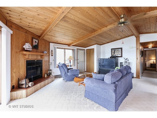 151 Eagle Point Rd, Fox Lake, IL 60020 photo 3