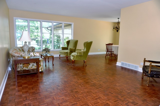 249 Cornell Ave, Des Plaines, IL 60016 photo 2