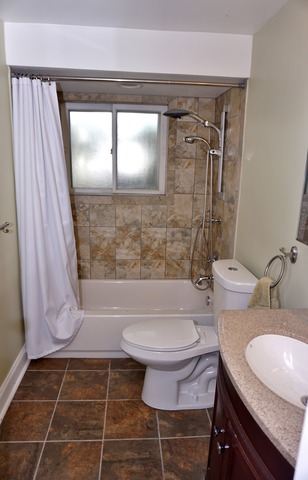 249 Cornell Ave, Des Plaines, IL 60016 photo 12