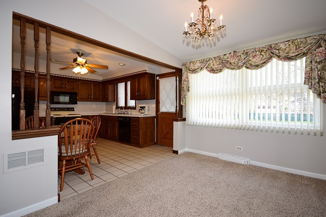 650 E Belmont Ave, Addison, IL 60101 photo 6