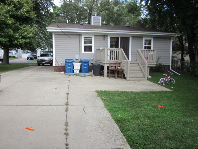 1043 Jackson St, Aurora, IL 60505 photo 16