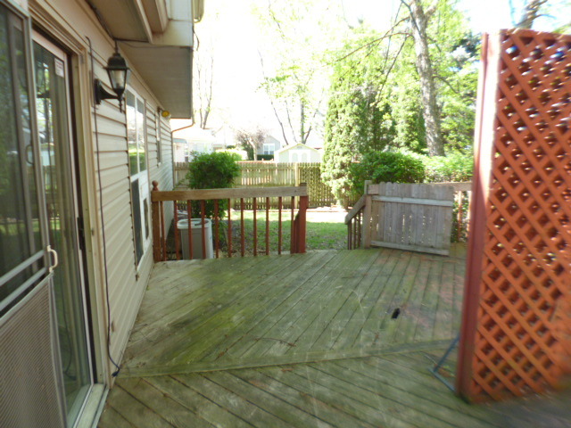 1064 Little Falls Dr, Elgin, IL 60120 photo 24