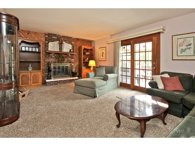 4999 Adele Dr, Gurnee, IL 60031 photo 4