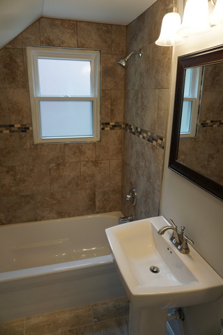 484 Addison St, Elgin, IL 60120 photo 11