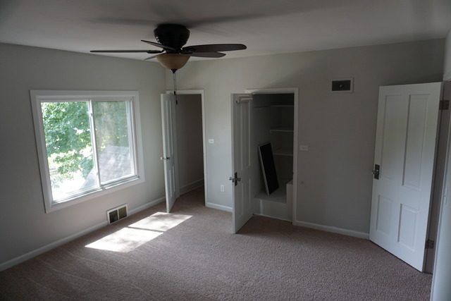 484 Addison St, Elgin, IL 60120 photo 14