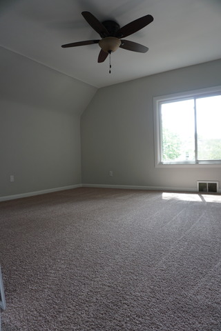 484 Addison St, Elgin, IL 60120 photo 13