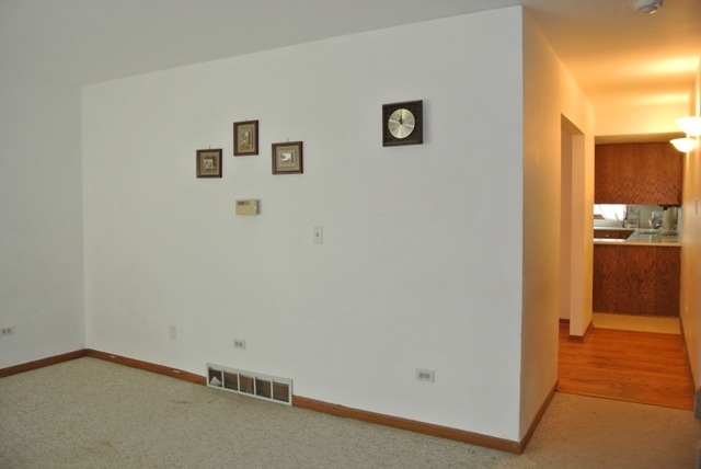 63 Lockman Cir, Elgin, IL 60123 photo 6