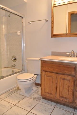 63 Lockman Cir, Elgin, IL 60123 photo 25