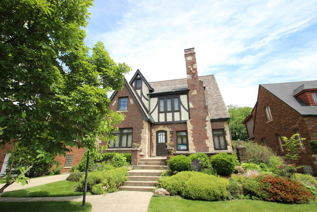 351 Selborne Rd, Riverside, IL 60546 photo 1