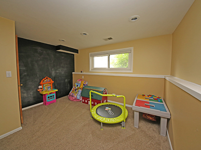1315 Elm St, Wheaton, IL 60189 photo 11