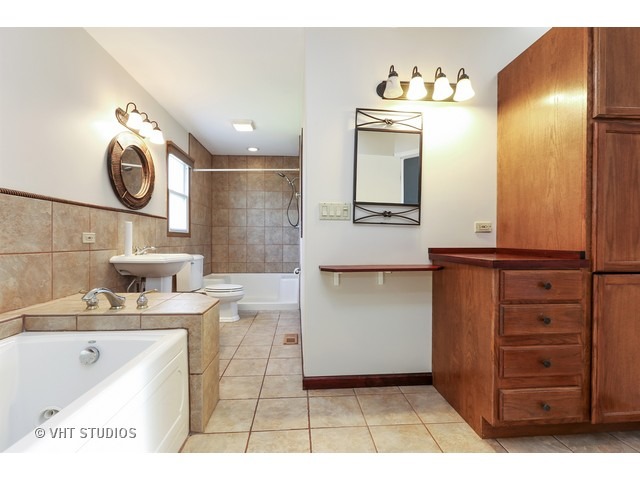 840 Mayfair Ln, Algonquin, IL 60102 photo 6