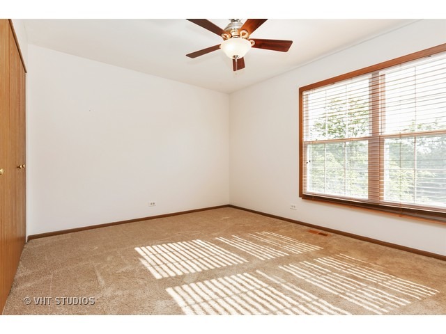 840 Mayfair Ln, Algonquin, IL 60102 photo 8