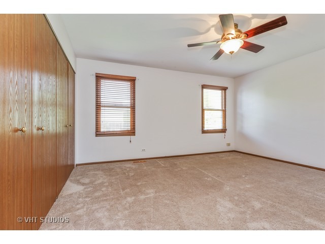 840 Mayfair Ln, Algonquin, IL 60102 photo 7