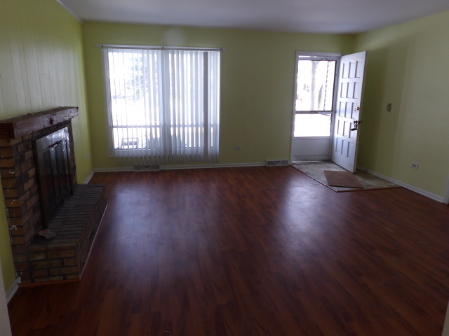 10 Devonshire Cir, Elgin, IL 60123 photo 5